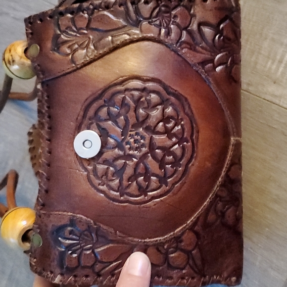 Rising Sun Leather Purse - Picture 1 of 1